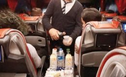 Üzerine kaynar su dökülen yolcuya tazminat