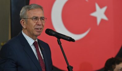 Yavaş: Halkın parasını çöp projelere gömmekle meşguller