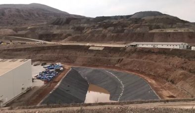 Dünya maden faciasını böyle gördü: İşçiler siyanürlü heyelan tarafından yutuldu