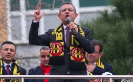 Özel’den Erdoğan’a emekli zammı tepkisi: 5’li çeteye parayı buluyorsun