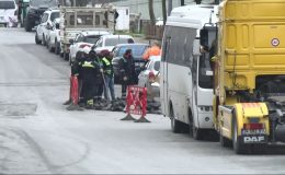 36 saat süren elektrik kesintisi mahalleliyi isyan ettirdi