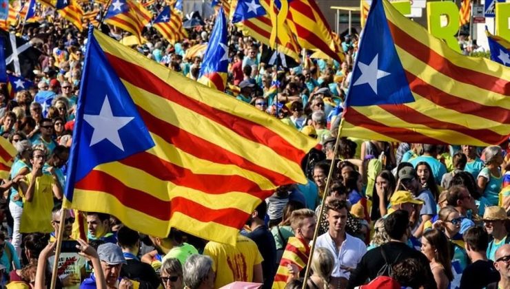 İspanya hükümetinden Katalonya kararı