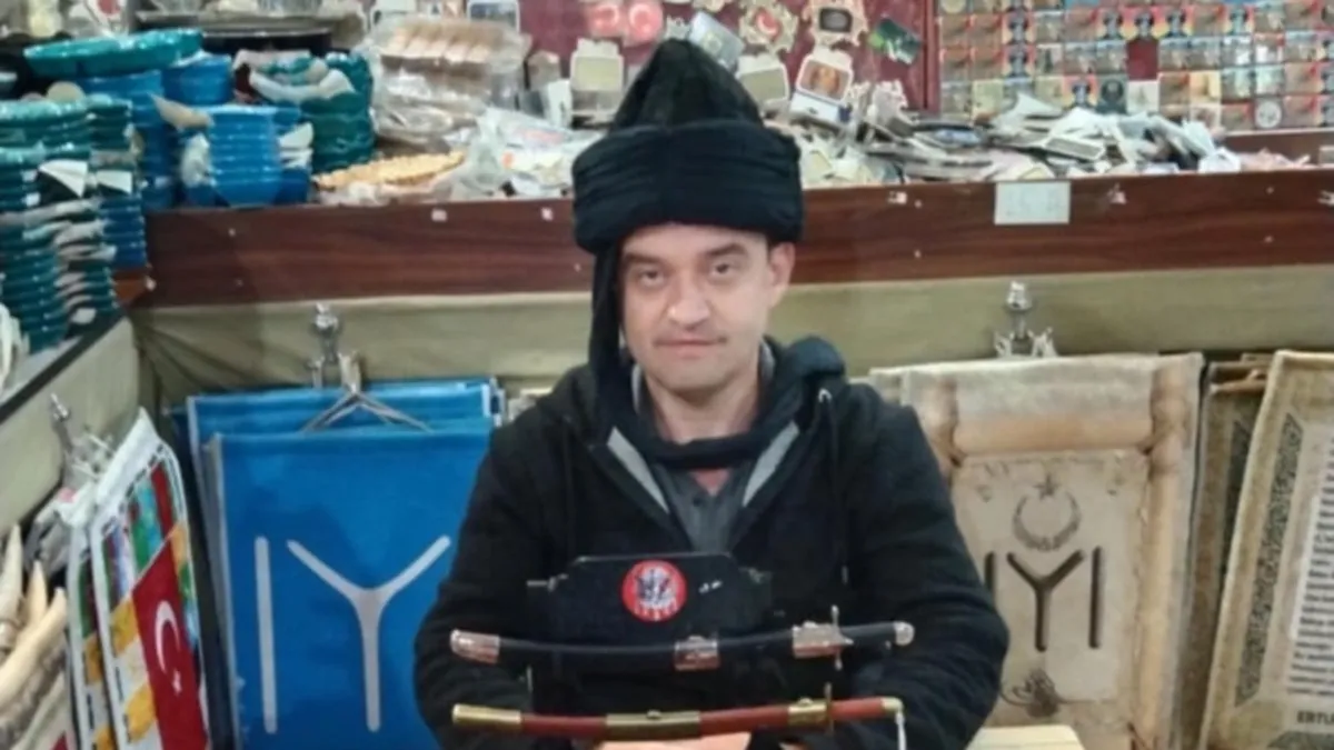 Ünlü oyuncudan mühürlü koleksiyon