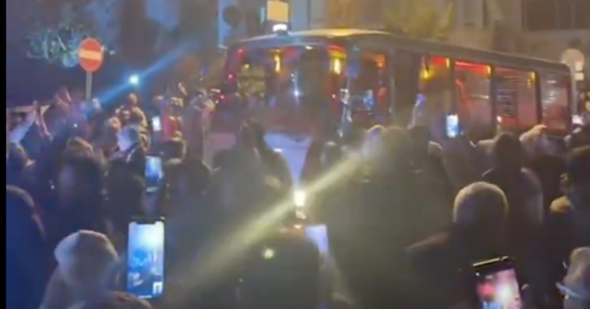 Ferdi Tayfur’a “Hatıran Yeter” ile veda