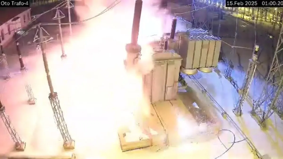 Keban şalt sahasındaki yangın anı kamerada