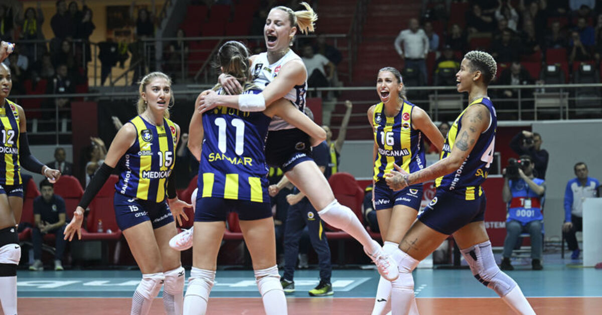 Voleybol derbisinde Fenerbahçe, Galatasaray’a set vermedi!